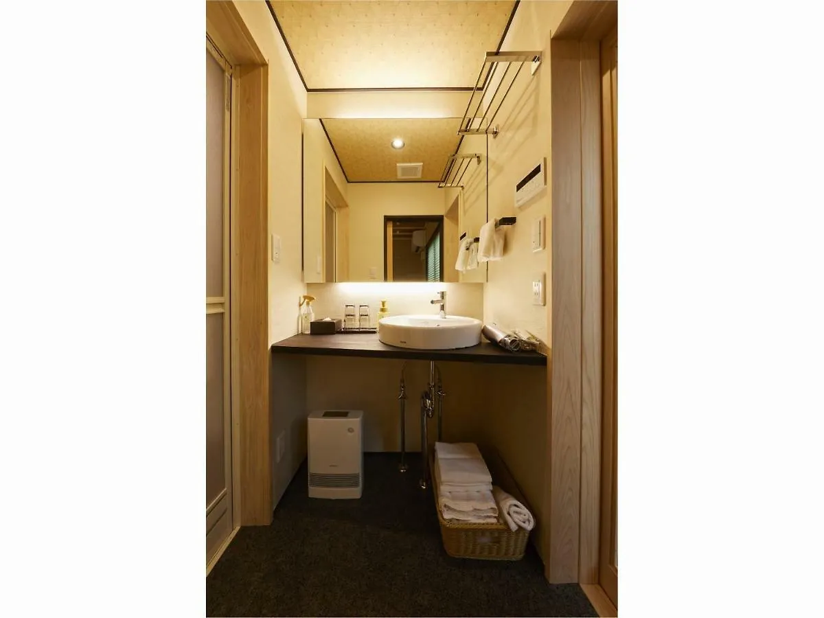 Apartment Rinn Hanayacho Shiranami Kyoto